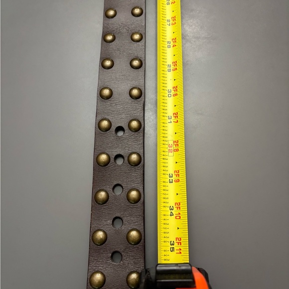 Jimmy’Z Wide Brown Leather Vintage Belt Size 32-34 Brass Studs & Brass Buckle - Picture 13 of 13